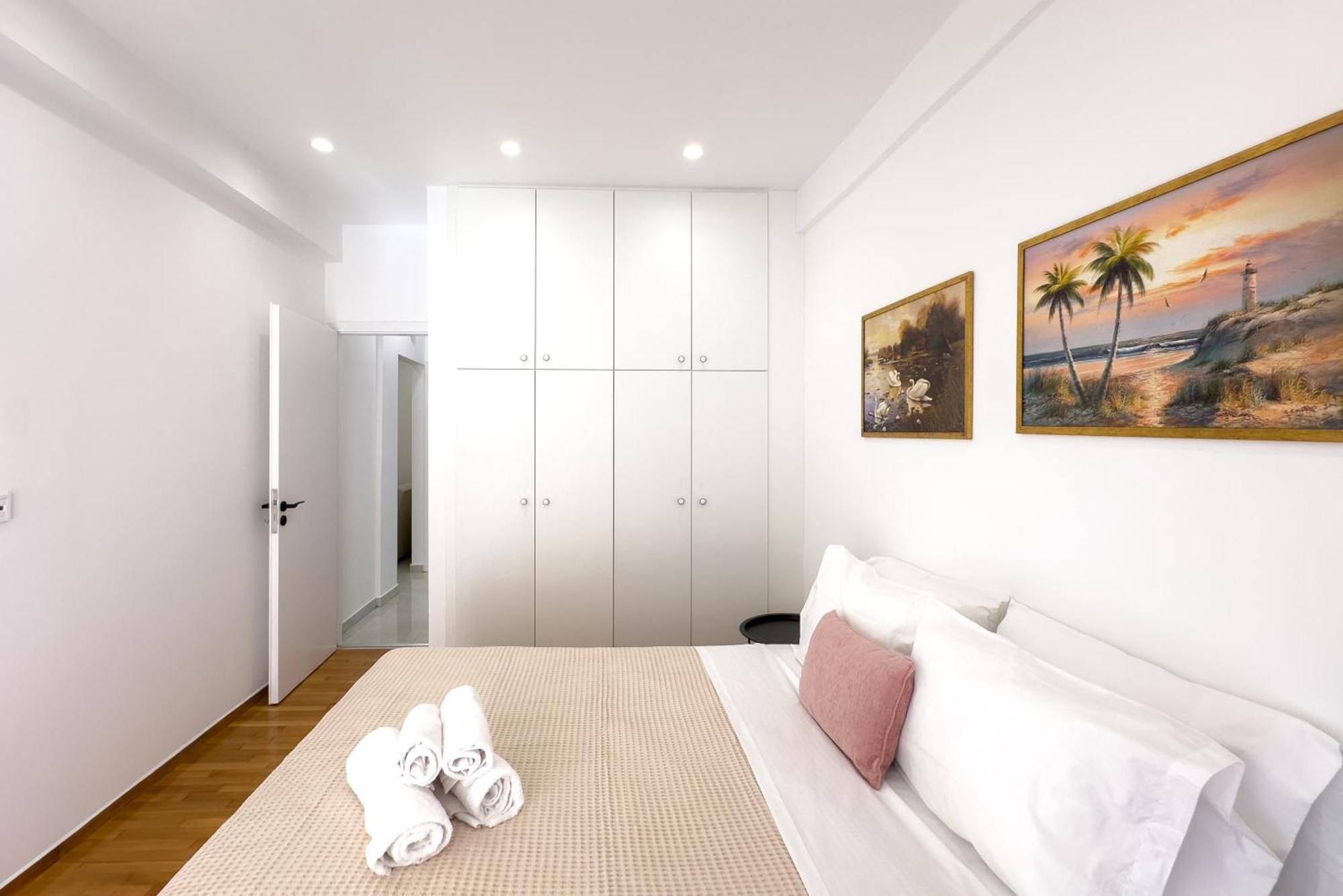 Apartment Eclectic Moonstone In Athens